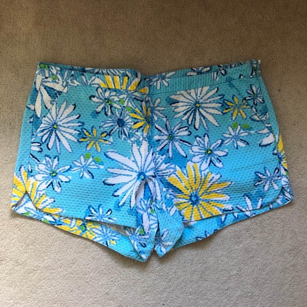 Lilly Shorts